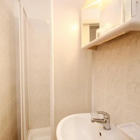 게스트하우스 With A Parking Space Lumbarda, Korcula - 4436 룸바르다