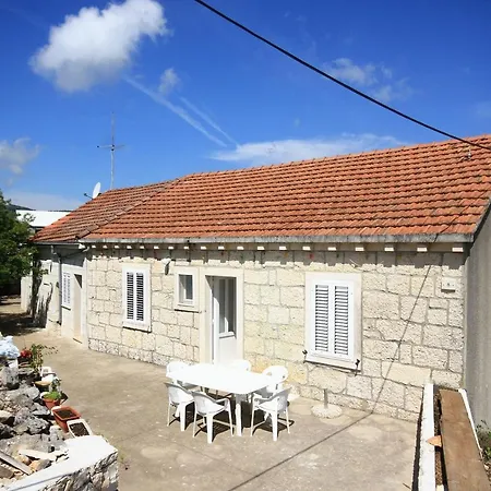 Guest house Rooms With A Parking Space Lumbarda, Korcula - 4436 3*